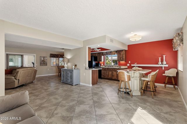 727 LEISURE WORLD --, Mesa, AZ 85206