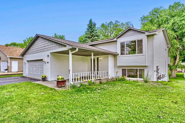 9014 Hampshire Avenue N, Brooklyn Park, MN 55445