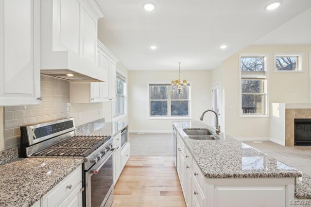 607 Shadow Brooke Lane, Tecumseh, MI 49286