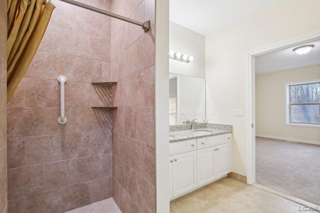 607 Shadow Brooke Lane, Tecumseh, MI 49286