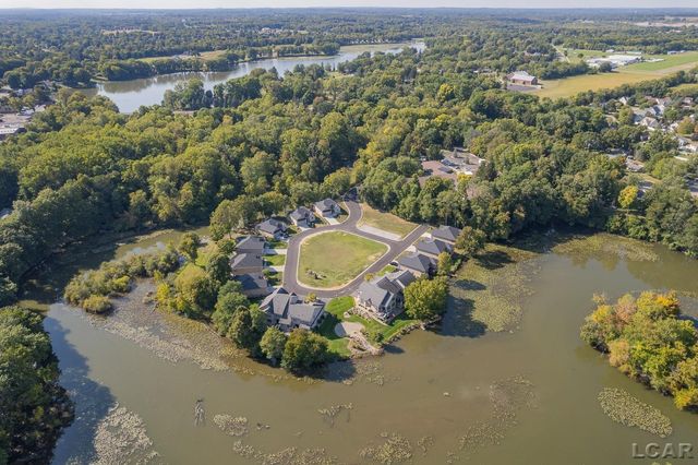 607 Shadow Brooke Lane, Tecumseh, MI 49286