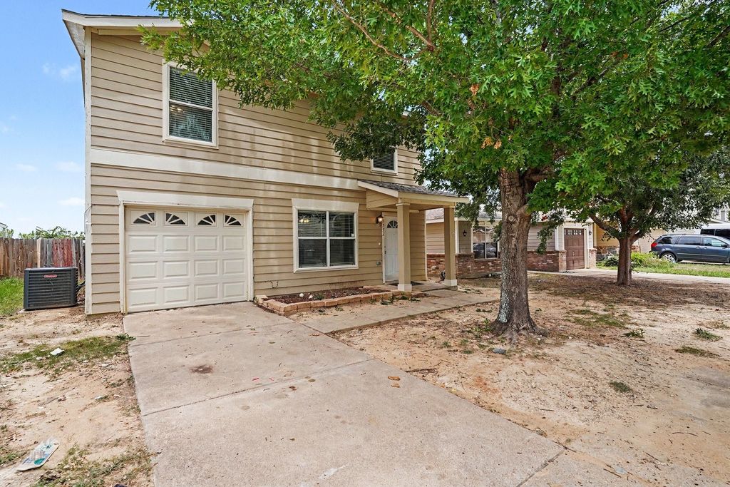 1733 Vineridge Lane, Burleson, TX 76028