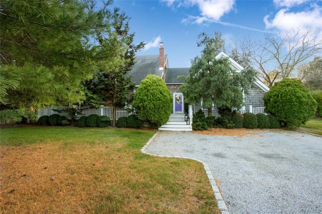 112 Upper 7 Ponds Road, Water Mill, NY 11976