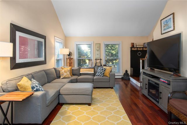 112 Upper 7 Ponds Road, Water Mill, NY 11976