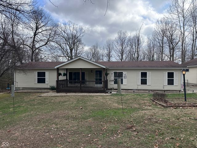 8053 West Lane, Seymour, IN 47274