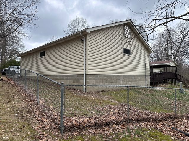 8053 West Lane, Seymour, IN 47274