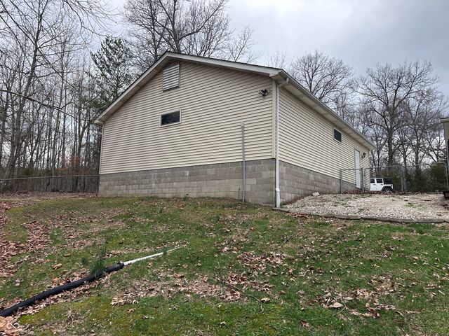 8053 West Lane, Seymour, IN 47274