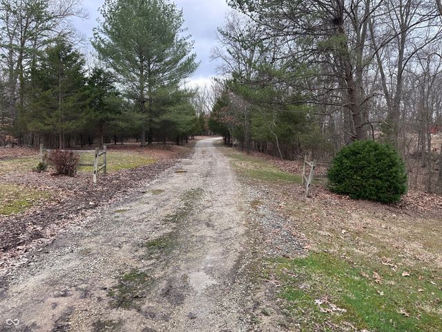 8053 West Lane, Seymour, IN 47274