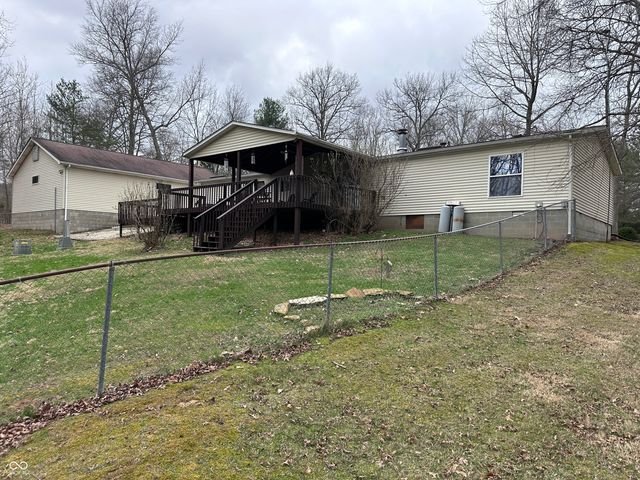 8053 West Lane, Seymour, IN 47274