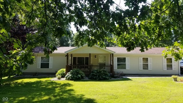 8053 West Lane, Seymour, IN 47274
