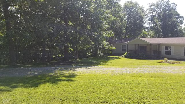 8053 West Lane, Seymour, IN 47274