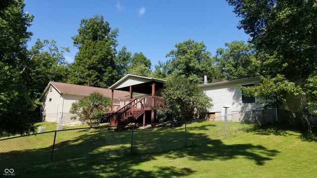 8053 West Lane, Seymour, IN 47274