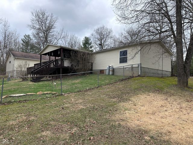 8053 West Lane, Seymour, IN 47274