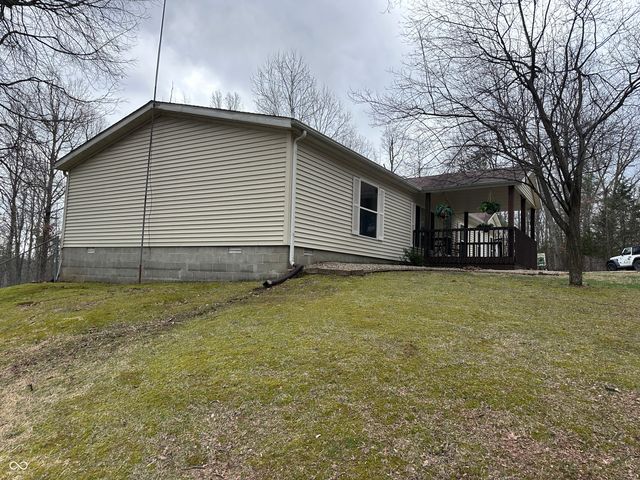 8053 West Lane, Seymour, IN 47274
