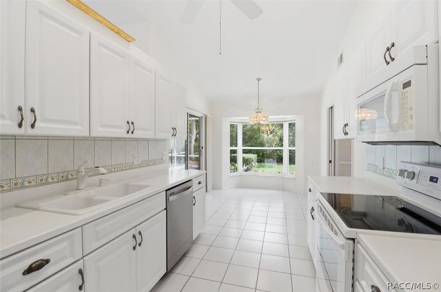 13 Bonnie Court N, Homosassa, FL 34446
