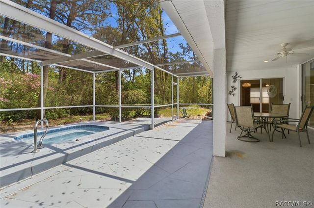 13 Bonnie Court N, Homosassa, FL 34446
