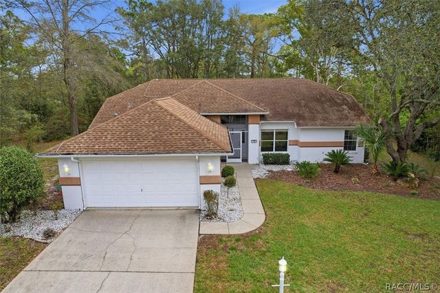 13 Bonnie Court N, Homosassa, FL 34446