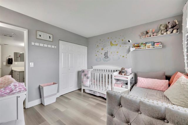 2200 S Cypress Bend Dr 702, Pompano Beach, FL 33069