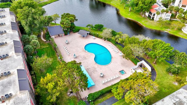 2200 S Cypress Bend Dr 702, Pompano Beach, FL 33069