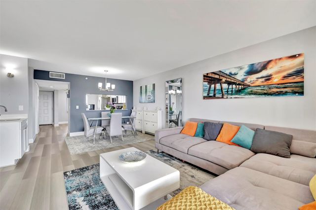 2200 S Cypress Bend Dr 702, Pompano Beach, FL 33069