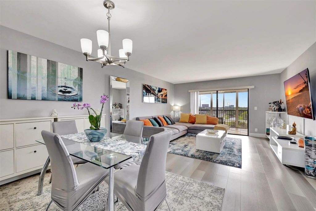 2200 S Cypress Bend Dr 702, Pompano Beach, FL 33069