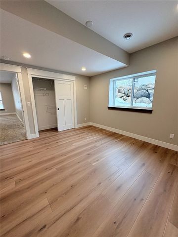 170 Pleasant Hill Drive NW, Swisher, IA 52338