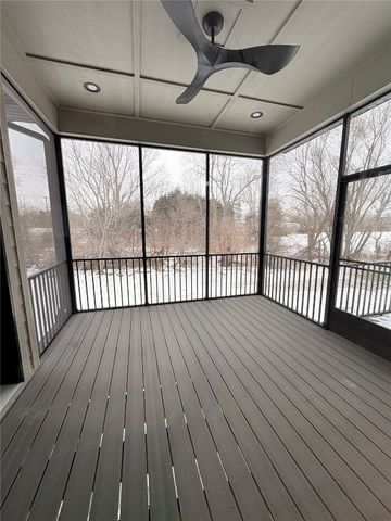 170 Pleasant Hill Drive NW, Swisher, IA 52338