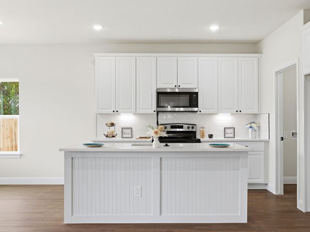 2211 Woodcrest Trail, Granbury, TX 76048