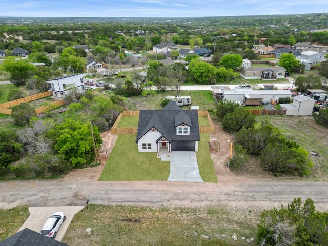 2211 Woodcrest Trail, Granbury, TX 76048