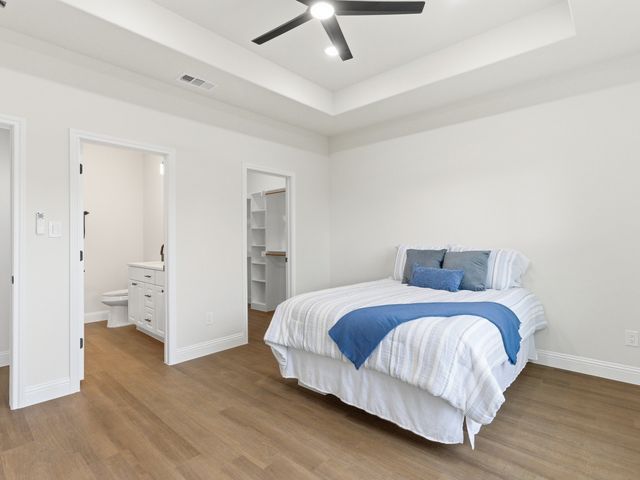 2211 Woodcrest Trail, Granbury, TX 76048