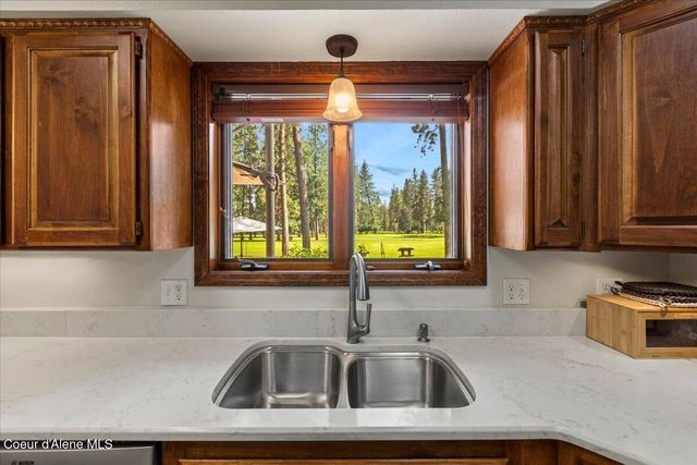 3741 W Fairway DR, Coeur D'alene, ID 83815
