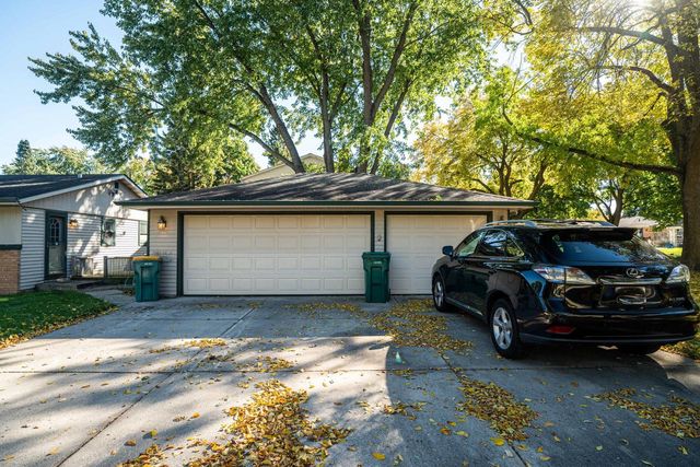 N39W6631 Jackson STREET, Cedarburg, WI 53012