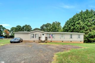 149 Pleasant Cove Drive, Woodruff, SC 29388