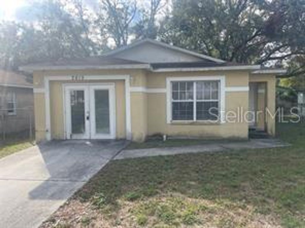 2615 E CURTIS STREET, Tampa, FL 33610