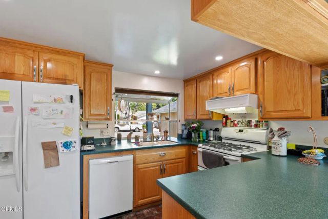 5935 Lake Lindero Drive, Agoura Hills, CA 91301