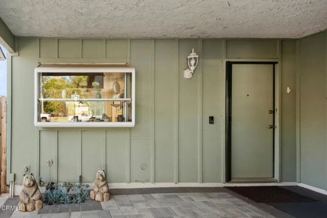 5935 Lake Lindero Drive, Agoura Hills, CA 91301