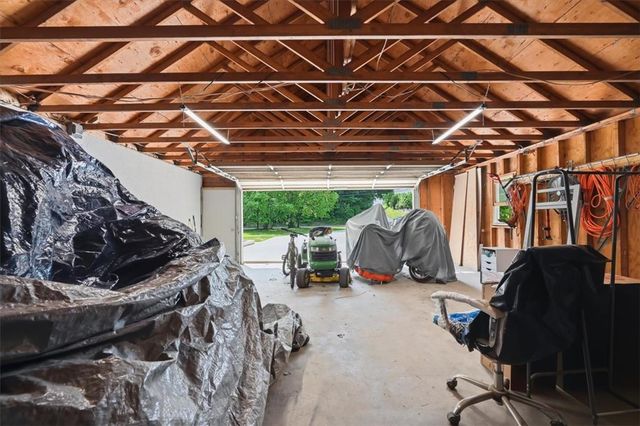 6610 PA-873, Washington Twp, PA 18080