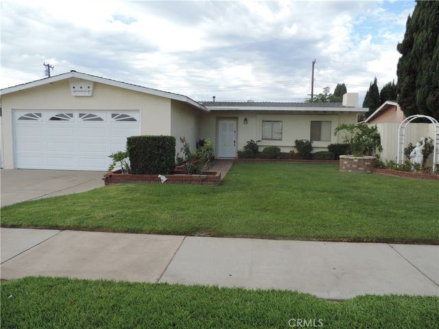 209 E Wilson Avenue, Orange, CA 92867