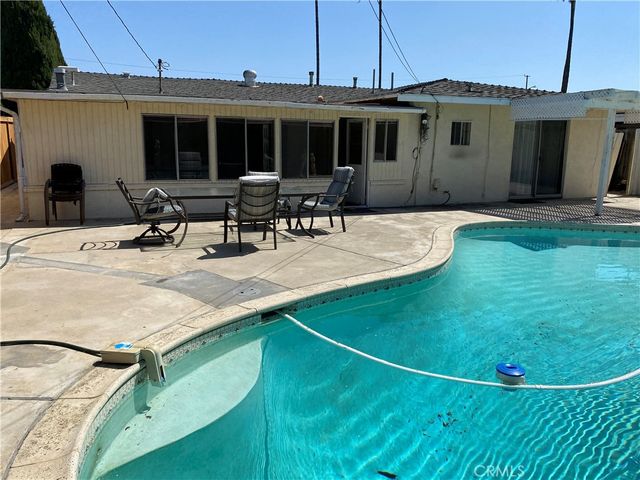 209 E Wilson Avenue, Orange, CA 92867