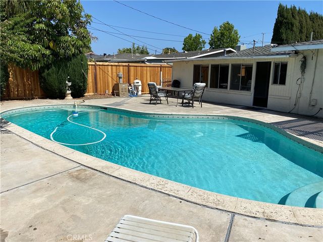 209 E Wilson Avenue, Orange, CA 92867