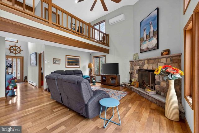 273 PARTRIDGE DR, Pocono Lake, PA 18347