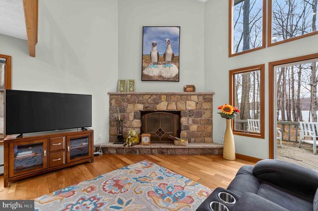 273 PARTRIDGE DR, Pocono Lake, PA 18347