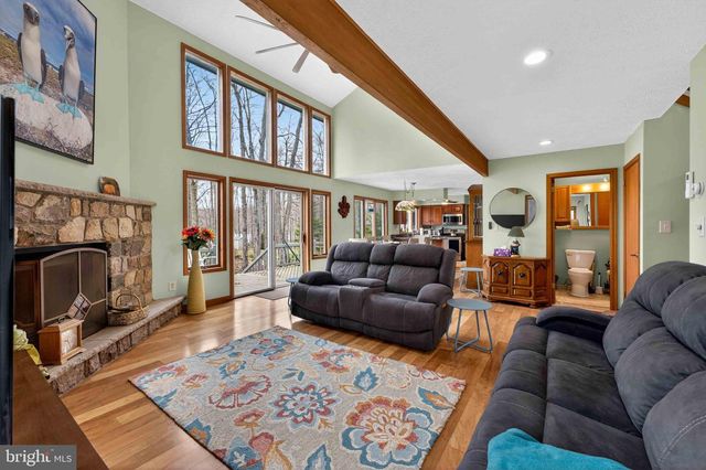 273 PARTRIDGE DR, Pocono Lake, PA 18347