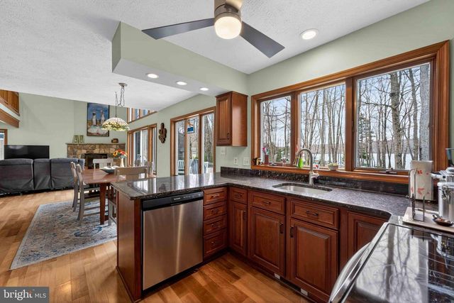 273 PARTRIDGE DR, Pocono Lake, PA 18347