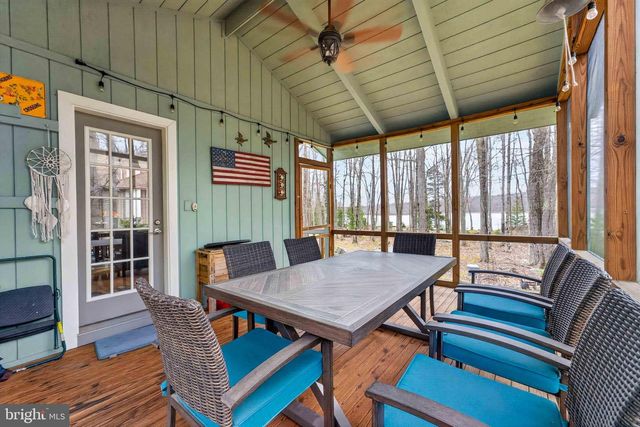 273 PARTRIDGE DR, Pocono Lake, PA 18347