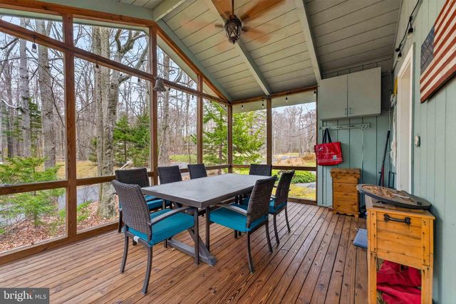 273 PARTRIDGE DR, Pocono Lake, PA 18347