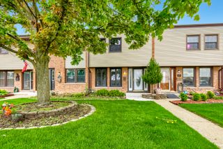 7640 Cork Avenue, Justice, IL 60458