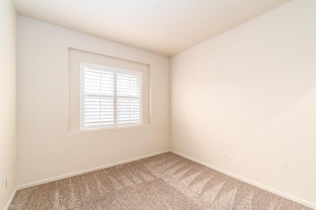 2805 Granite Park Ln, Elk Grove, CA 95758