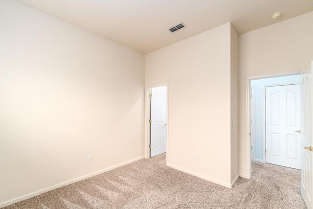 2805 Granite Park Ln, Elk Grove, CA 95758