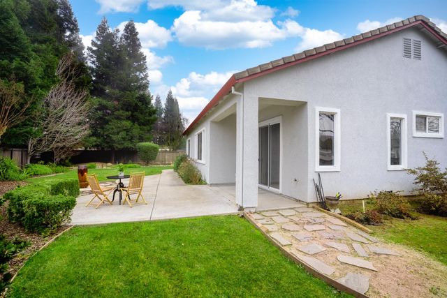 2805 Granite Park Ln, Elk Grove, CA 95758